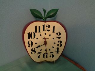 Vintage Ingraham Apple Wall Clock 60 