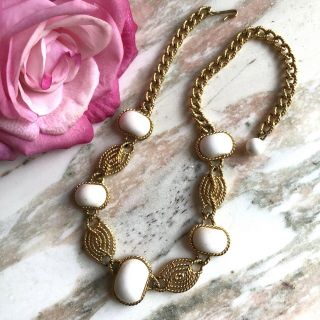 Vintage Trifari White Gold Chain Necklace