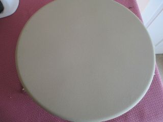Vtg Pampered Chef 13 " Pizza Stone With Metal Stand,  Family Heritage,