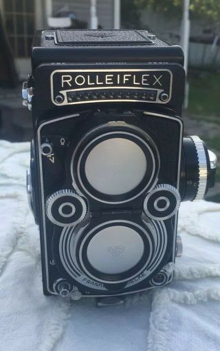 Rolleiflex 3.  5f Tlr Camera Model 3 W/ Carl Zeiss F3.  5 Planar 75mm