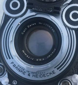 Rolleiflex 3.  5f TLR Camera Model 3 W/ Carl Zeiss f3.  5 Planar 75mm 2