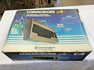 Commodore 64 Personal Computer PC 64K Power Supply with BOX Powers ON 6