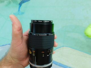Nikon AF Micro Nikkor 105mm f/2.  8 Lens w/ L1Bc 52mm Filter 6