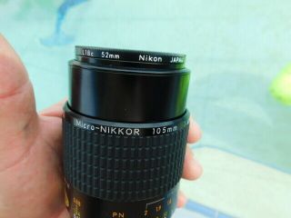 Nikon AF Micro Nikkor 105mm f/2.  8 Lens w/ L1Bc 52mm Filter 7