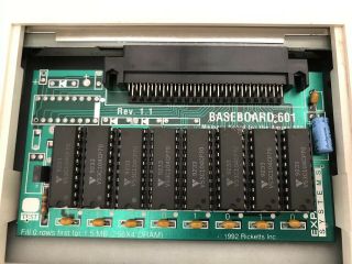 NTSC Commodore Amiga 600 A600HD,  2MB RAM,  40MB HD,  A600 Power Supply 5