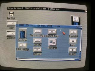 NTSC Commodore Amiga 600 A600HD,  2MB RAM,  40MB HD,  A600 Power Supply 7