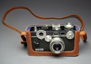 Vintage 35mm Argus C - 3 Rangefinder Camera W/leather Case C3 Brick 3.  5 Cintar