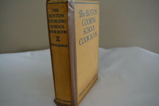 THE BOSTON COOKING SCHOOL COOK BOOK,  FANNIE MERRITT FARMER,  1941 HC 2