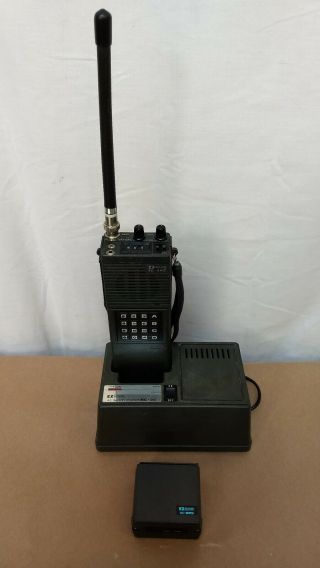 Vintage Icom Ic - 3at Handheld Radio With Battery And Bc - 35 Charger Station -