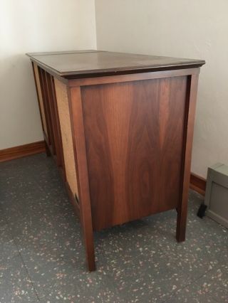 Vintage 1960 ' s ZENITH STEREO CONSOLE 2