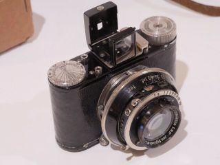 Kodak - Nagel Pupille 127 Rollfilm Camera With Xenon Lens And Reflex Viewfinder