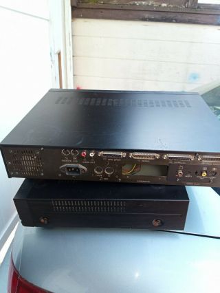 Commodore CDTV CD - 1000 2