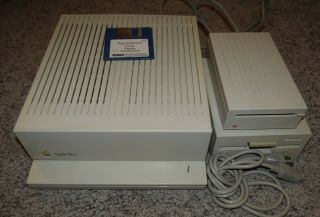 Apple Iigs Rom 3 Computer With 2 Drives And Boot Disk
