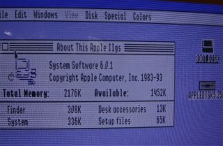 Apple IIGS ROM 3 computer with 2 drives and boot disk 5