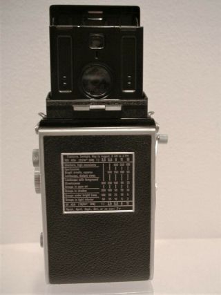 Vivian Maier ' s Camera? No,  But Same Model Rolleiflex 3.  5 Automat MX,  and 6