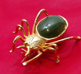 Vintage Spider Brooch Jade Body Gold 1.  25 "