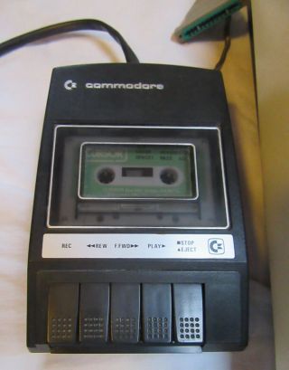 Commodore CBM 2001 Series Professional Computer MSD Disk Drive &Datassette 4