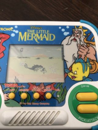 The Little Mermaid Tiger Electronics Game Vintage 1990 Handheld 6