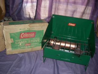 Vintage Green Coleman 425 Stove With Gold Tank