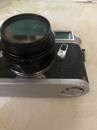 Leica M4 W/35 mm f/2 Summicron 4