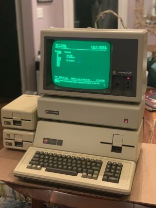 Magnificent 256k Apple Iii,  5mb Profile Hd,  2 Drives,  Software,  Monitor