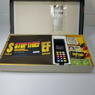 STOP THIEF Electronic Cops And Robbers Vintage Board Game 1979 Parker Brothers 2