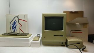 Macintosh 128k M0001 Mac Mouse,  Kb & Disk To Turn On