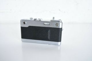 Exceptionally Voigtlander Vitessa L 35mm Rangefinder Camera w/ 2.  8 Skopar 3