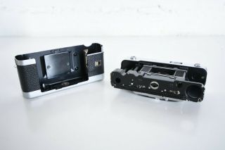 Exceptionally Voigtlander Vitessa L 35mm Rangefinder Camera w/ 2.  8 Skopar 6