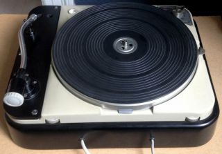 Thorens TD 124,  2 Ortofon carts,  SMG - 212 arm and SUTs 9