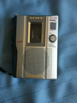 Vintage Sony Tcm - 200dv Handheld Cassette Tape Voice Recorder Dictation Walkman
