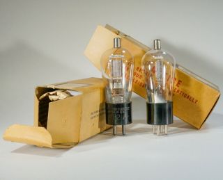 2 - WESTERN ELECTRIC 262 - A MATCHED PAIR AUDIO TUBES - BOXES test STRONG 2