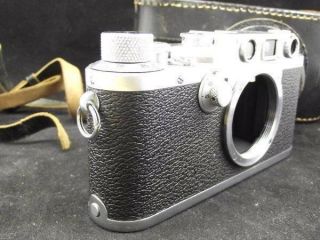 Leica IIIC Rangefinder Camera in Near with Case 3