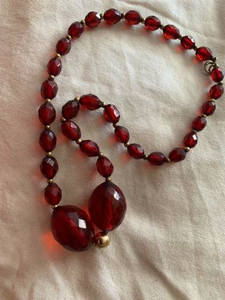 Vintage Graduating Size Faceted Cherry Amber Bakelite Beads Necklace 18” Gf
