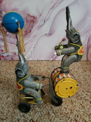 Set Vintage Blic Elephants Tricycle W/spinning Ball & On Drum Wind - Up Tin Toys