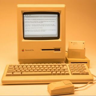 Apple Macintosh Plus M0001A Computer with Box and System Disks 10