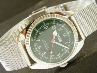 Rare Vintage Hand - Winding Swiss Made Wrist Watch 272m - A144714 - 1