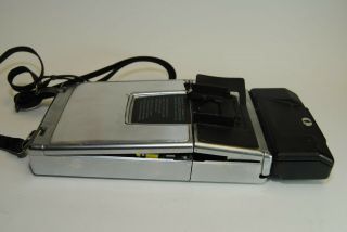 Vintage Polaroid SX - 70 Sonar One Step Land Camera (Broken / Parts Only) 4
