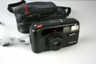 Vintage Pentax Zoom 60 X Auto Focus 35mm Point & Shoot Film Camera And Case