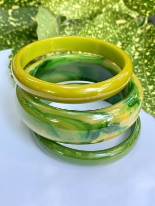 Set Of 3 Vintage Shades Of Green & Yellow Swirl Bakelite Chunky Bangle Bracelets