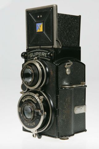 1933 Art Deco Voigtlander TLR Medium Format 120 Roll Film Camera Skopar 3