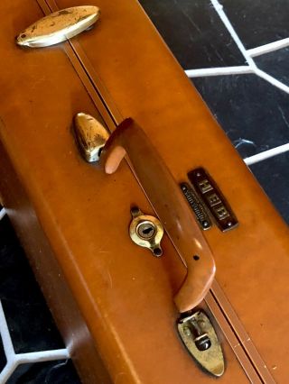 Vintage Mid - Century Samsonite Tan Hard Shell Monogrammed Train Luggage/suitcase