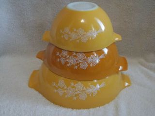 3 Pc Set Vintage Pyrex Butterfly Gold Cinderella Mixing Bowls Light Dark Yellow