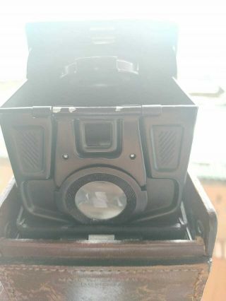 Rollei Rolleiflex 2.  8C Medium Format TLR Film Camera Film Camera w.  Case 12