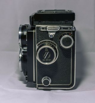 Rollei Rolleiflex 2.  8C Medium Format TLR Film Camera Film Camera w.  Case 4