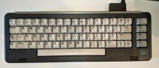 Commodore SX - 64 - Executive C64 Portable - Complete with Keyboard 64K Ram 6
