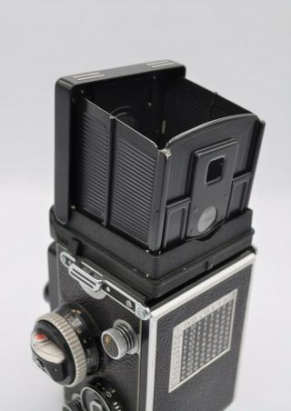 Rolleiflex 3.  5f TLR Camera Model 3 Early 60s W/ Zeiss f3.  5 Planar 75mm 9