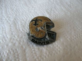Vintage Orleans Saints Team Nfl Enamel Pewter Helmet Lapel Hat Pin