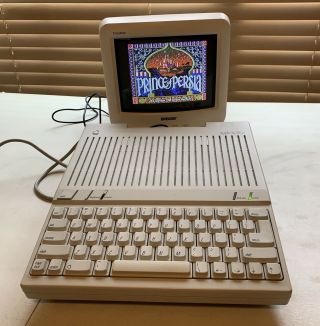 Apple IIc Plus A2S4500 Computer - Great 2