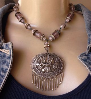 Vintage Necklace Cannetille Pendant W Crackle Glass Beads Signed Regina Fashions